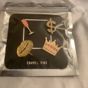 Enamel Pins‎